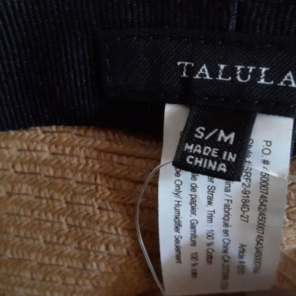 Talula Aritzia Foldable Straw Hat with Ribbon Detail - Picture 6 of 6